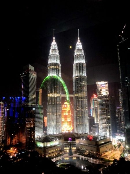 クアラルンプールで絶対に観たい ペトロナスツインタワーで上手に写真を撮る方法