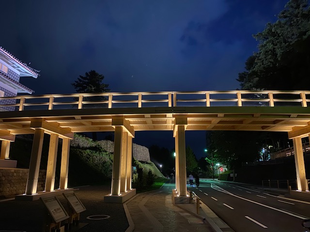 金沢城公園橋ライトアップ